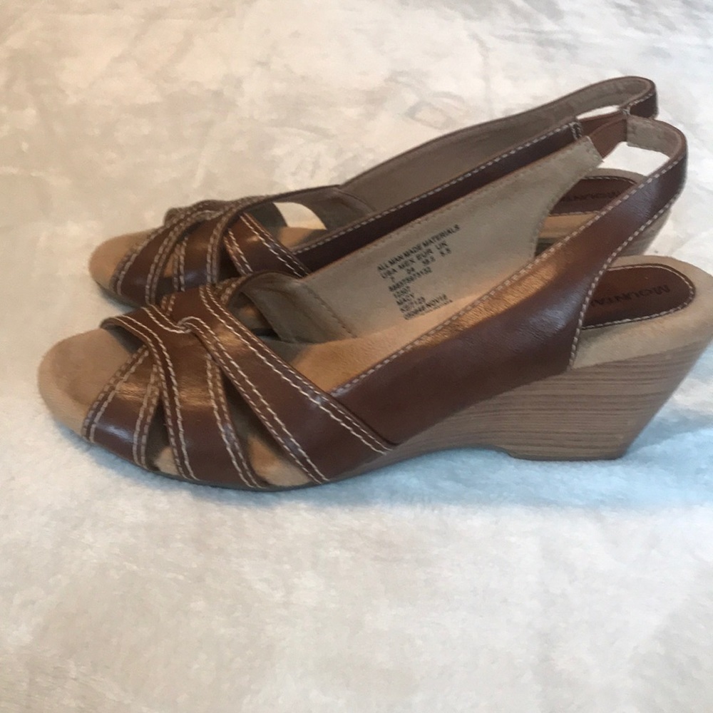 Mountain Sole Brown Wedge Sandals - Size 7
